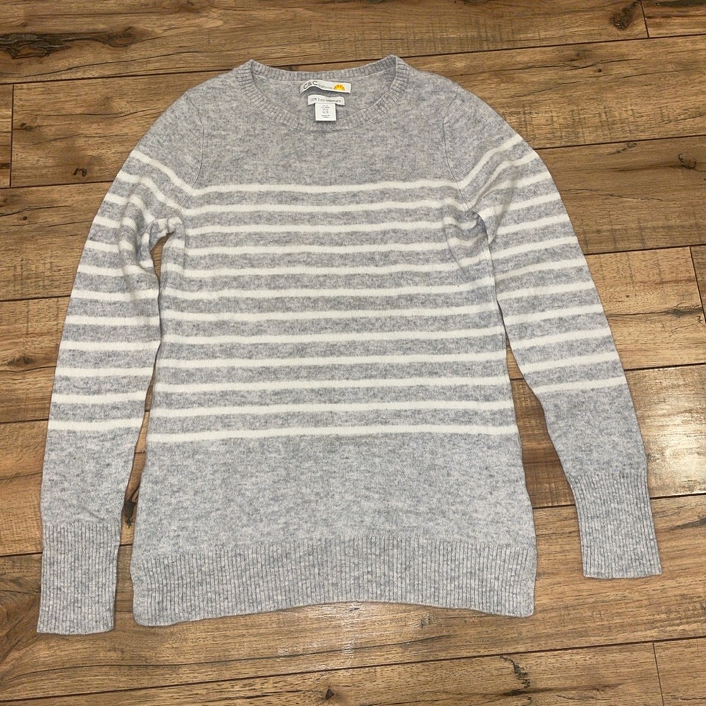 Cashmere sweater